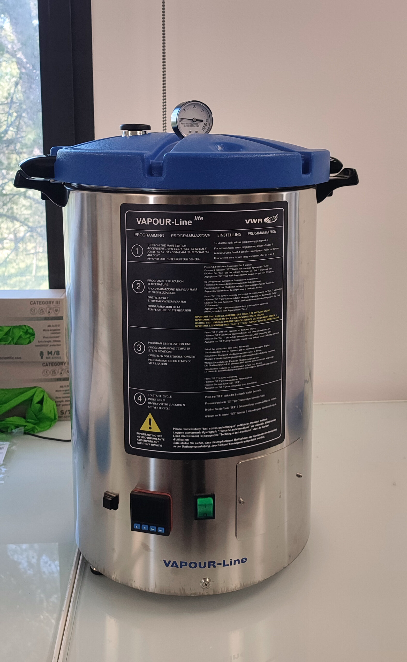 Autoclave